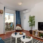 Beautiful Spanish In Apartment *